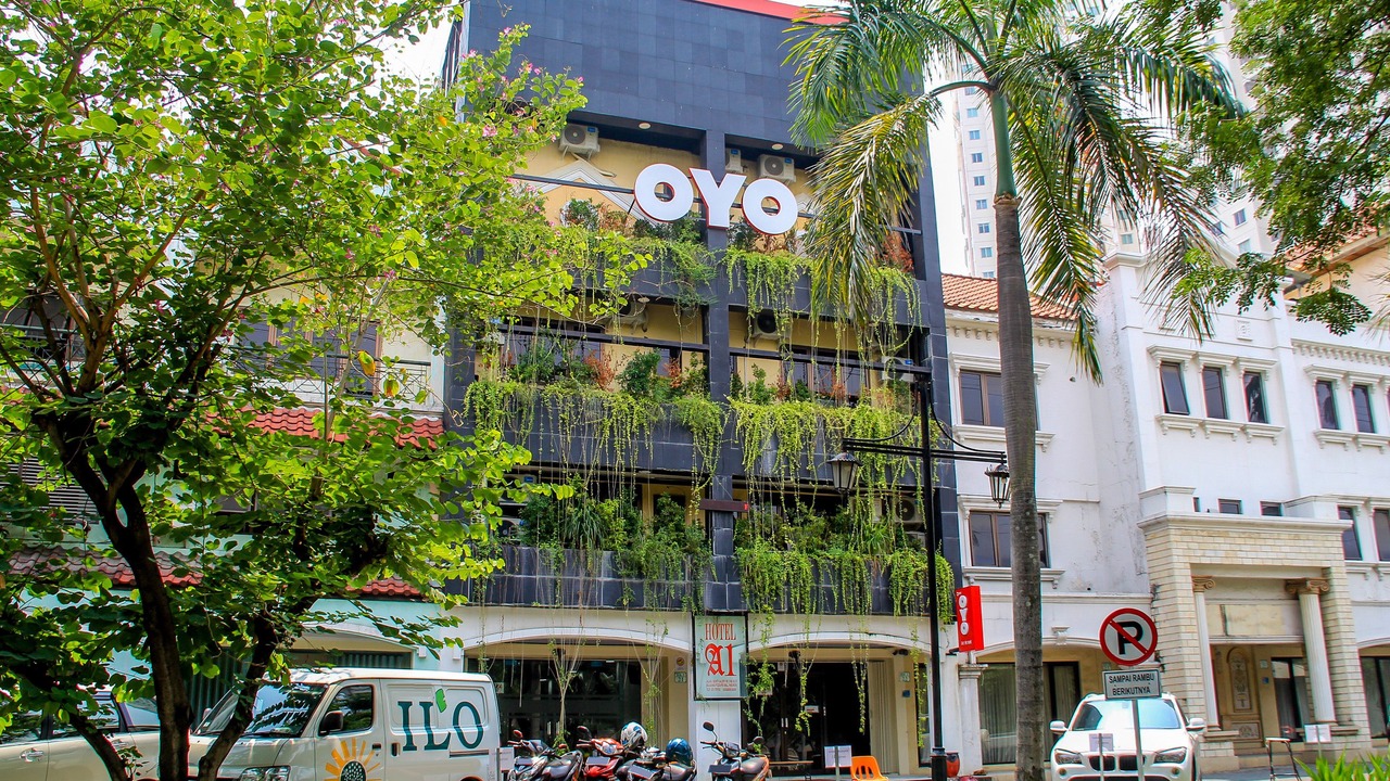 Photo of Buildings in Surabaya