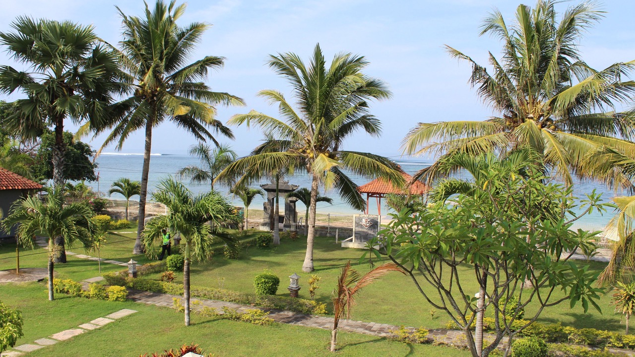 Photo of Others in Hu'u
