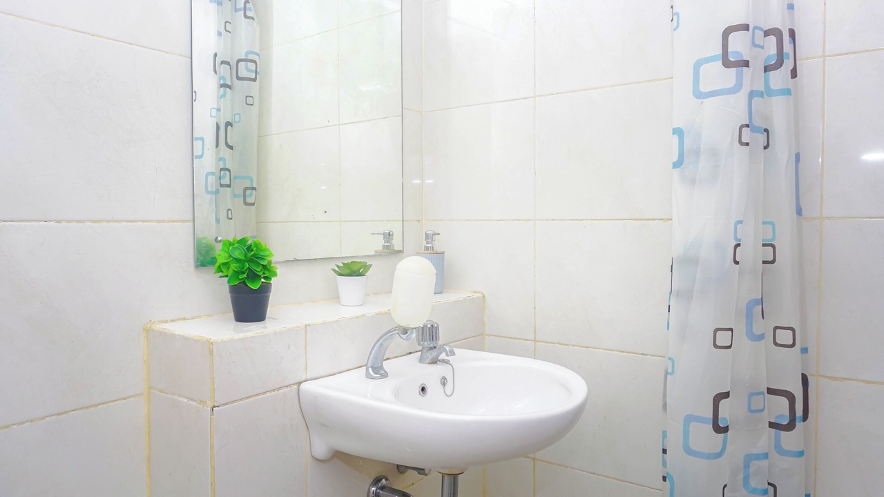 Photo of Bathroom in Bekasi Timur