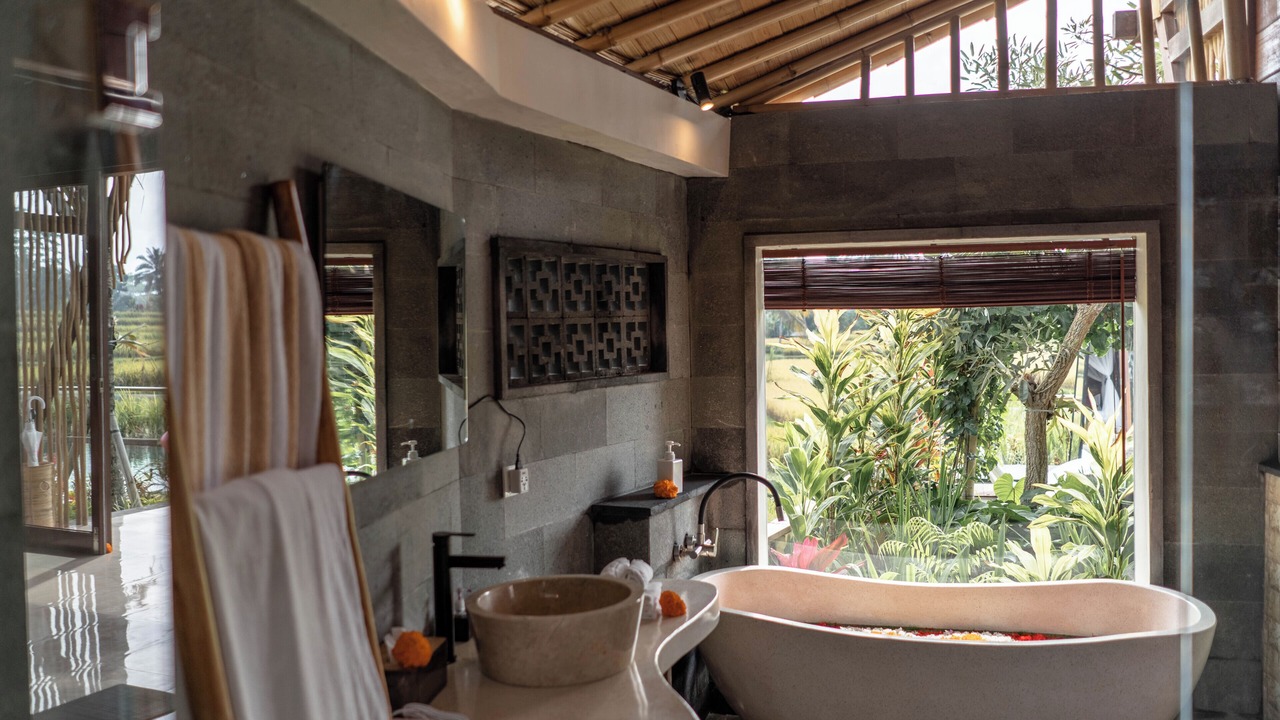 Photo of Bathroom in Sambahan