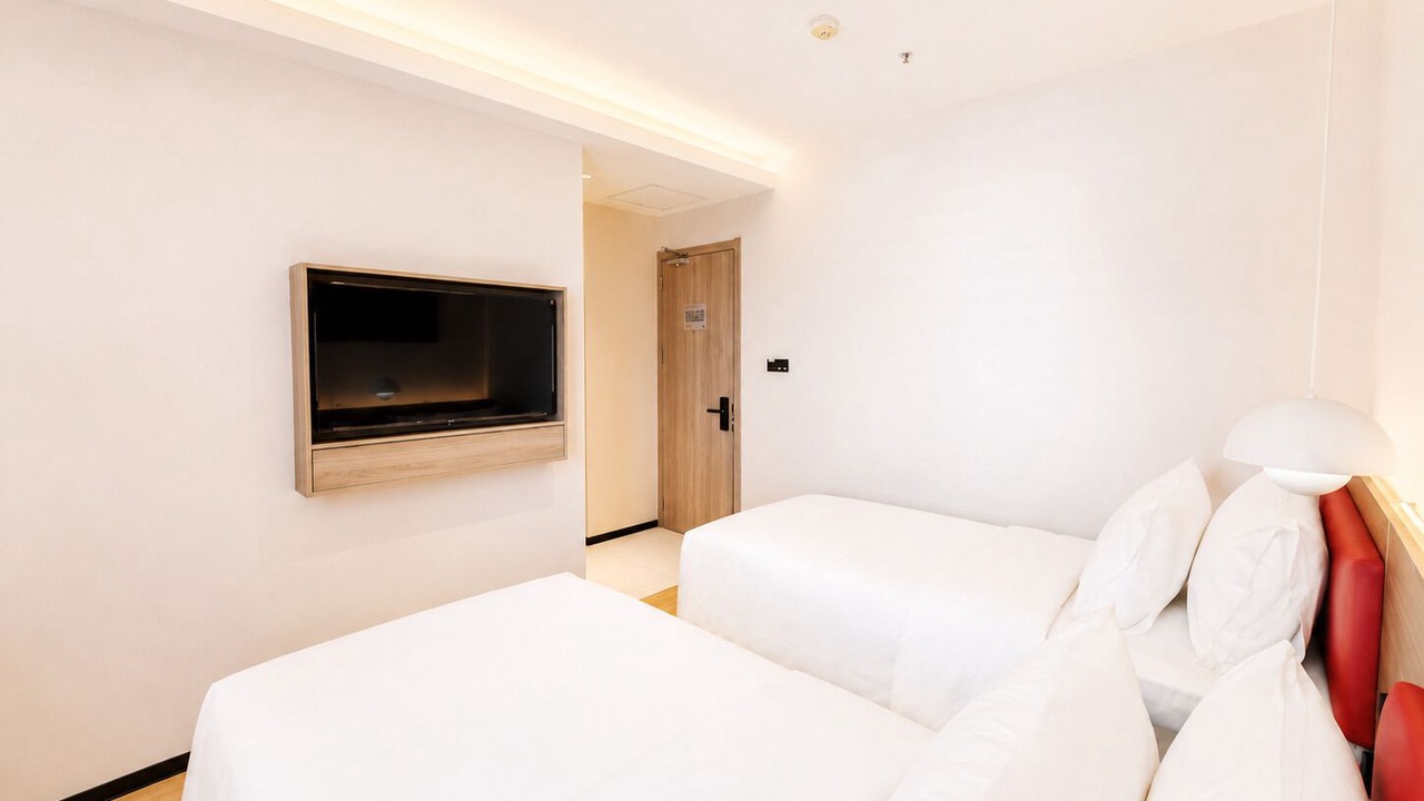 Photo of Bedroom in Melawai