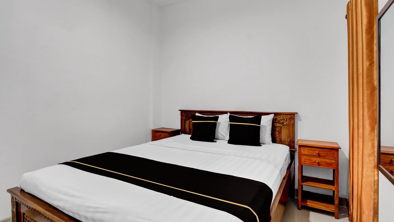 Photo of Bedroom in Banguntapan