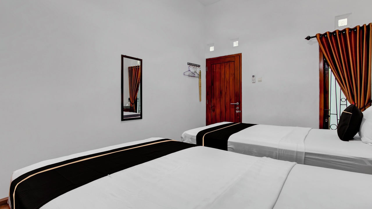 Photo of Bedroom in Banguntapan