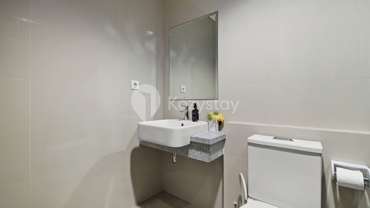 Photo of Bathroom in Chinatown