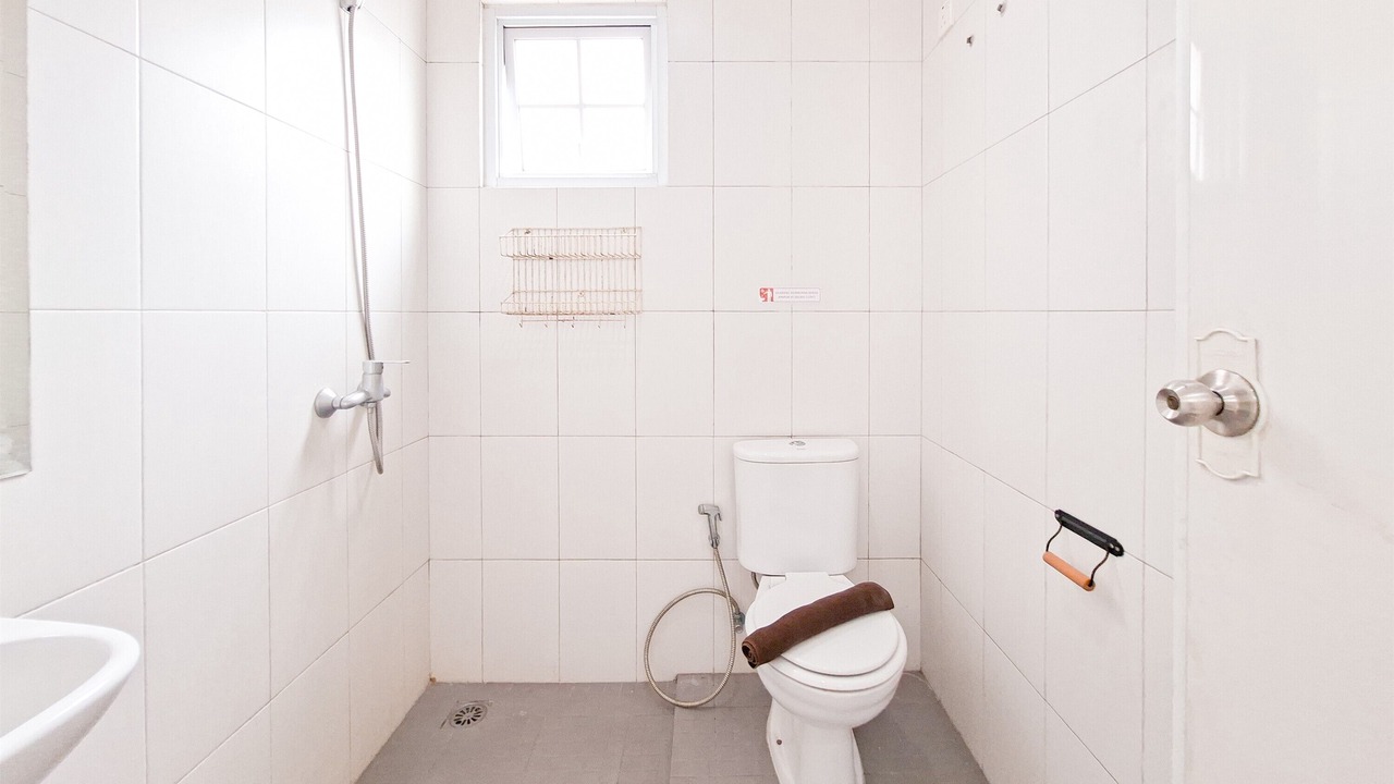 Photo of Bathroom in Pagedangan