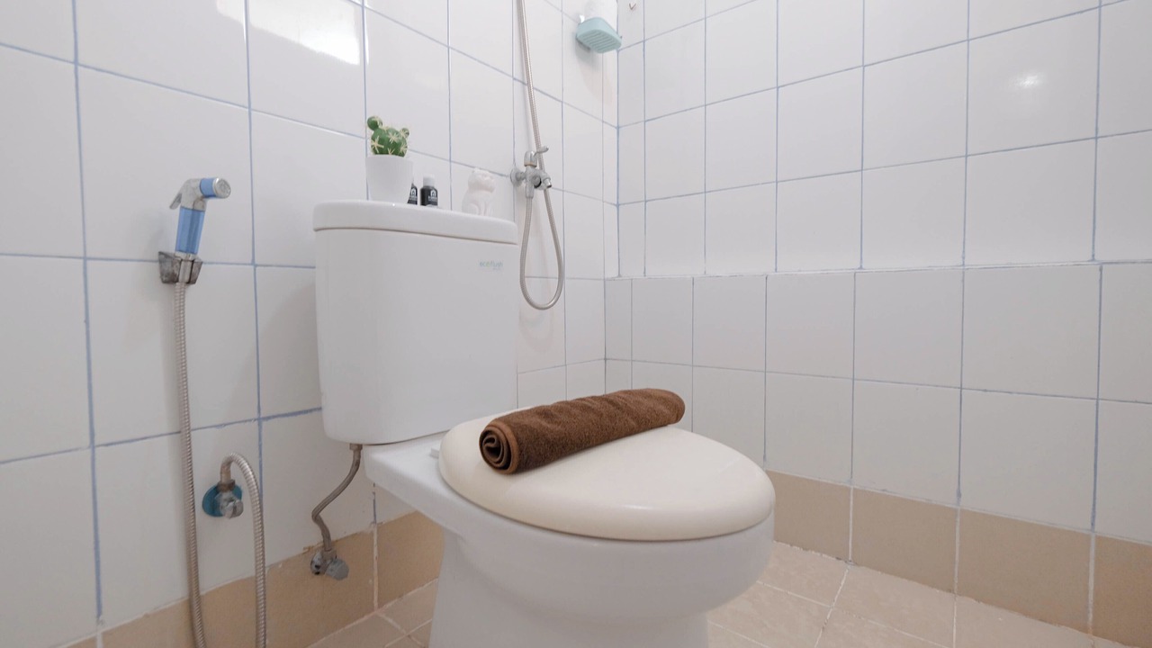 Photo of Bathroom in Jatinegara