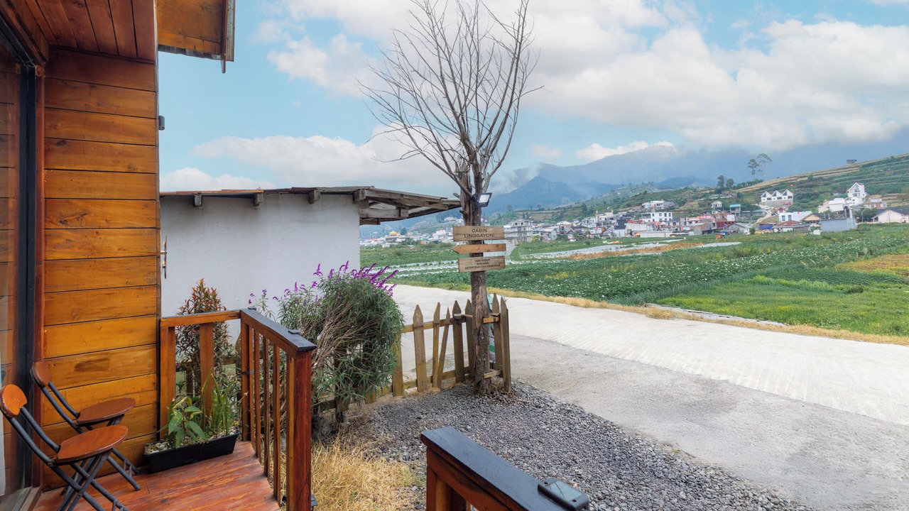 Photo of Patio Balcony in Dieng
