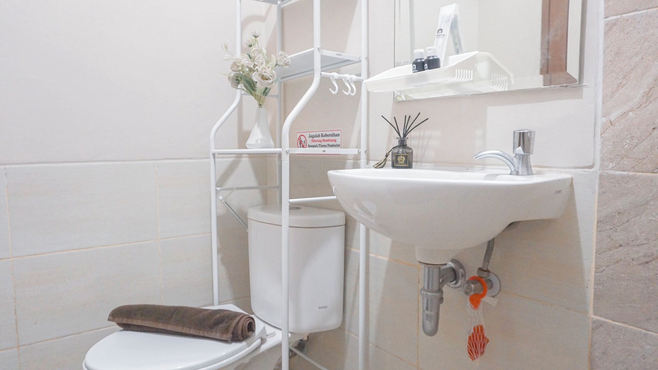 Photo of Bathroom in Bekasi Timur