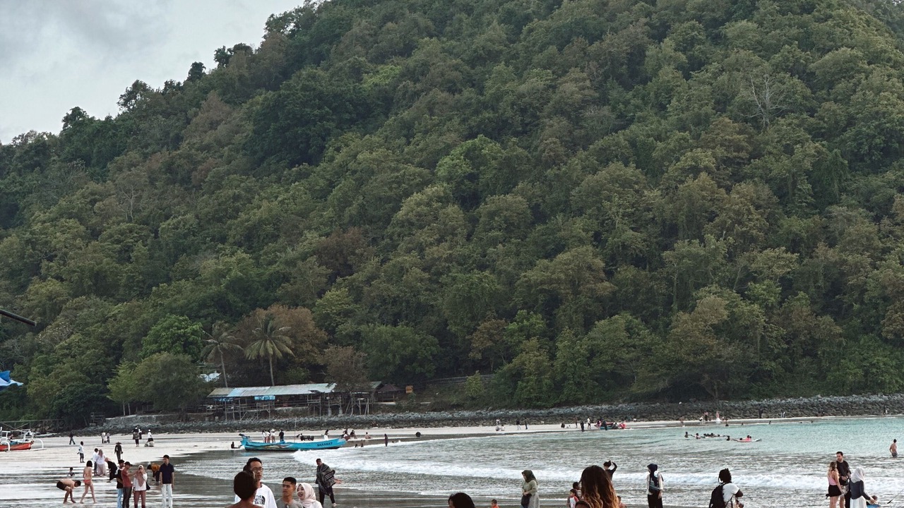 Photo of Others in Selong Belanak