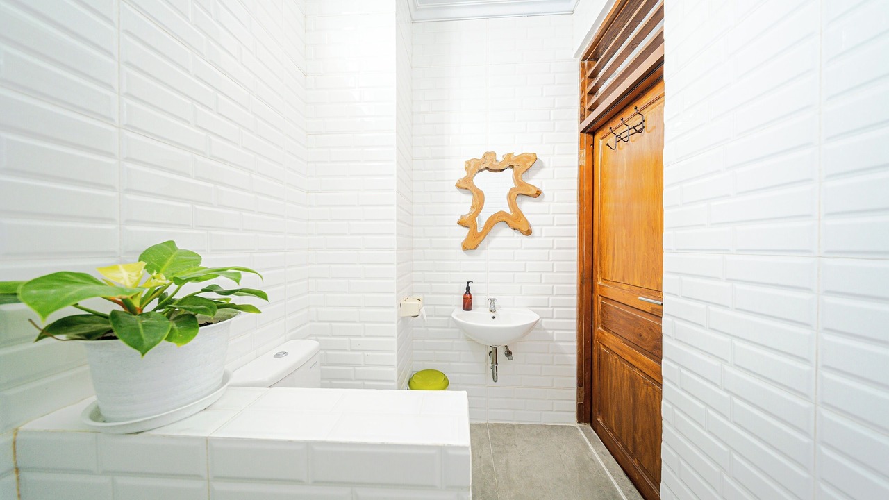 Photo of Bathroom in Central Yogyakarta