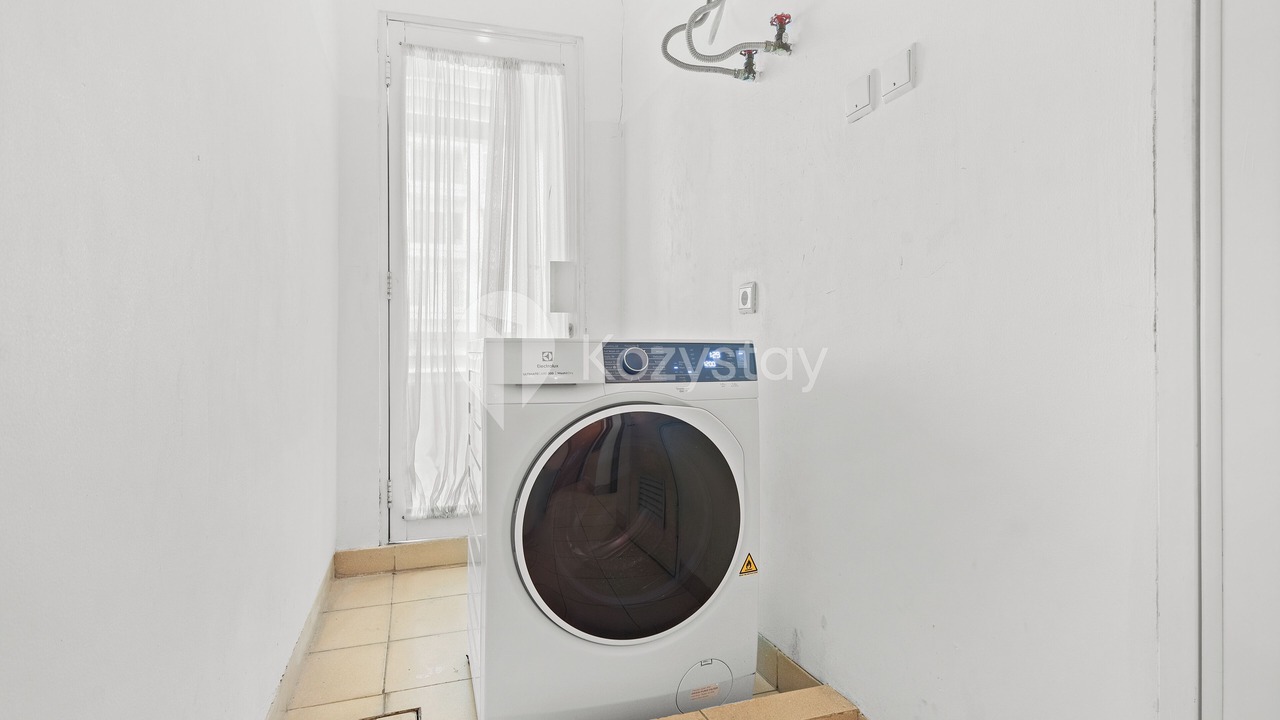 Photo of Bedroom in Grogol Utara