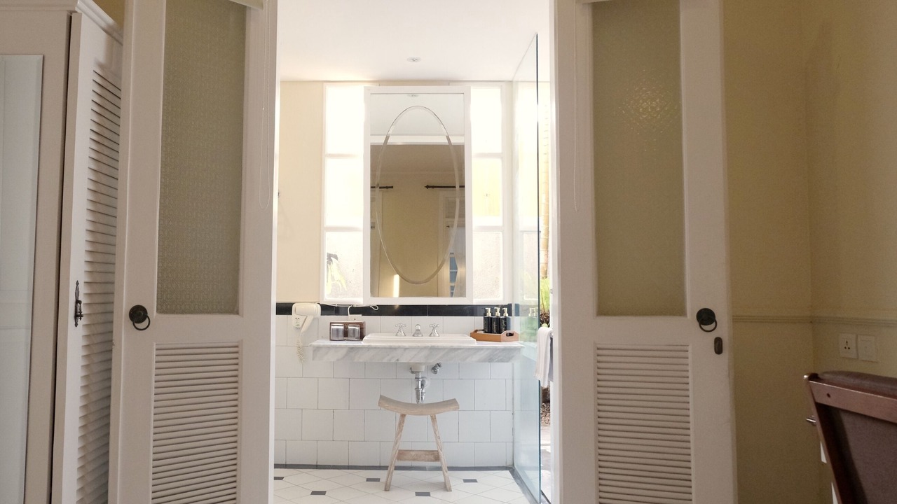 Photo of Bathroom in Petitenget