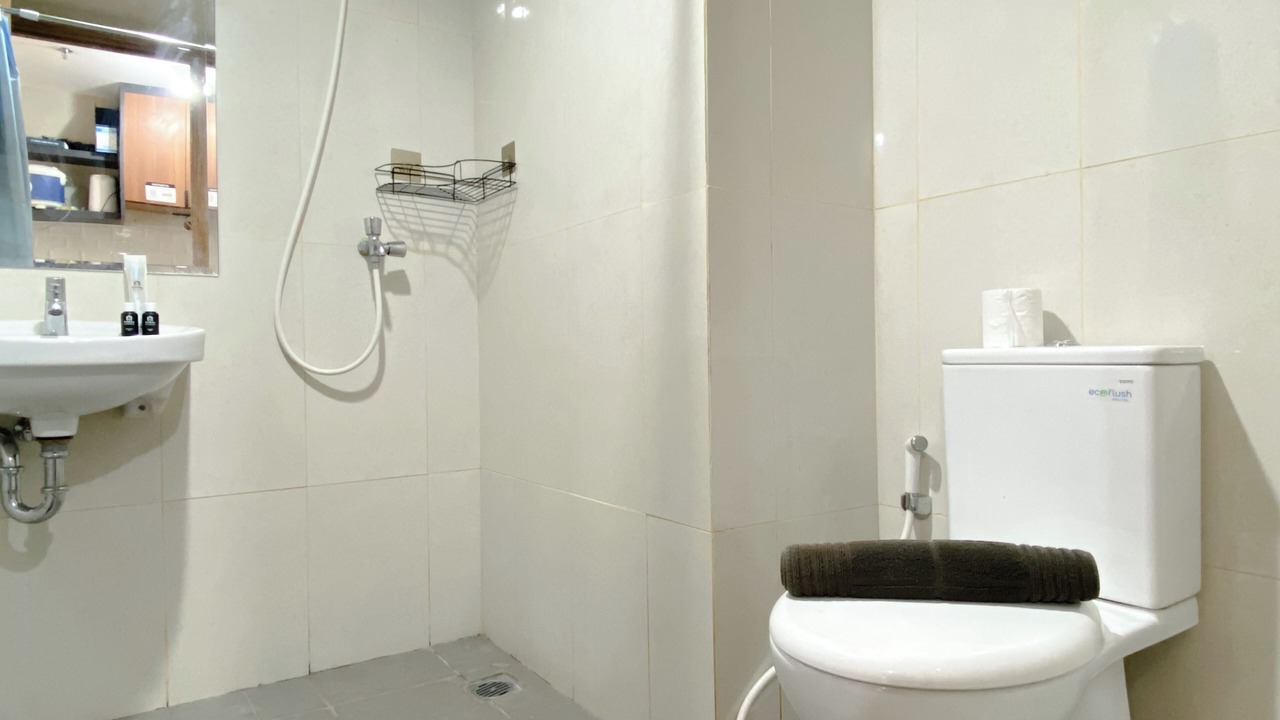 Photo of Bathroom in Duren Sawit