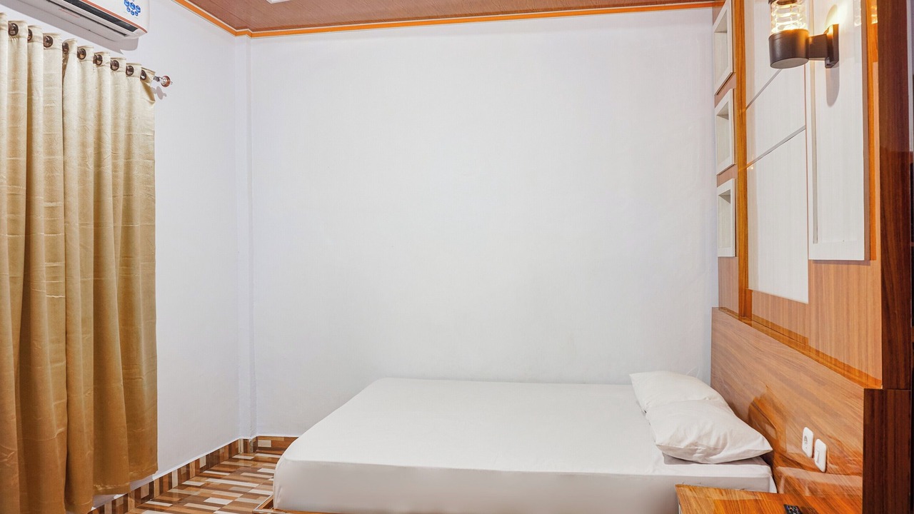 Photo of Bedroom in Somba Opu
