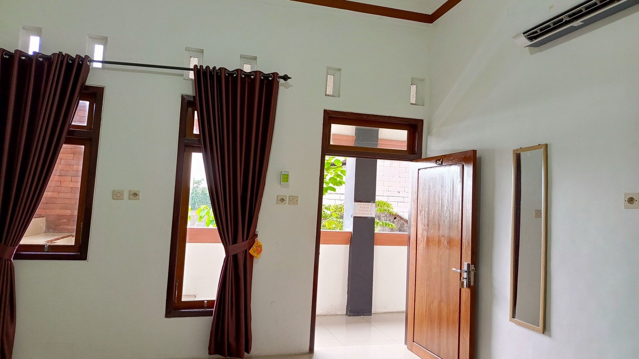 Photo of Bedroom in Sukapura