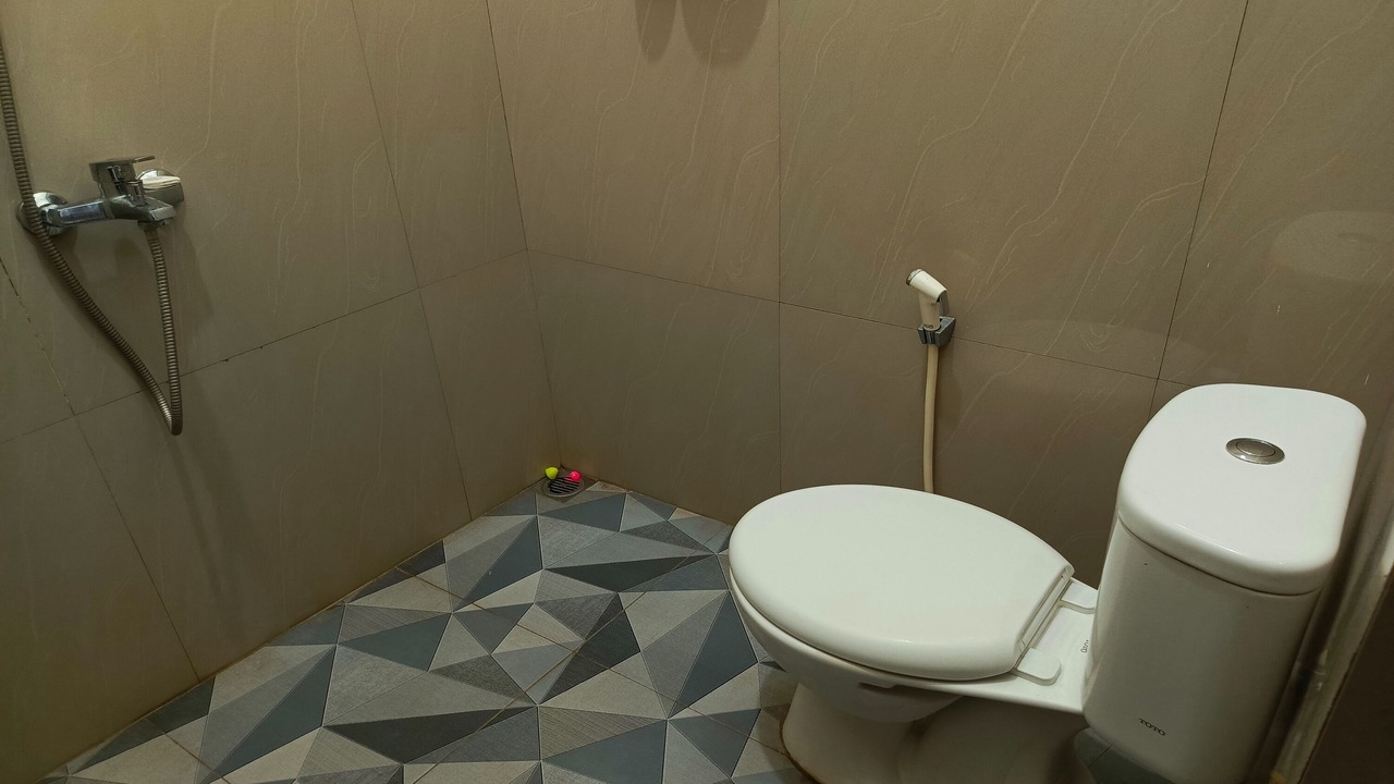 Photo of Bathroom in Sukapura