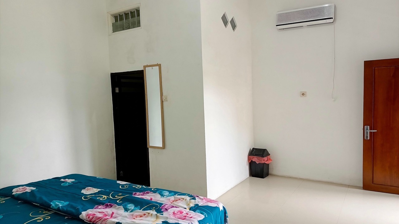 Photo of Bedroom in Sukapura