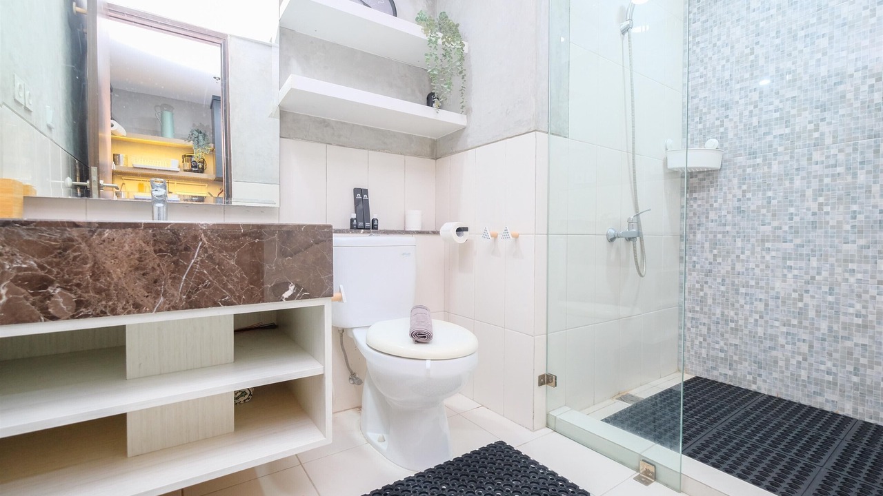 Photo of Bathroom in Mampang Prapatan
