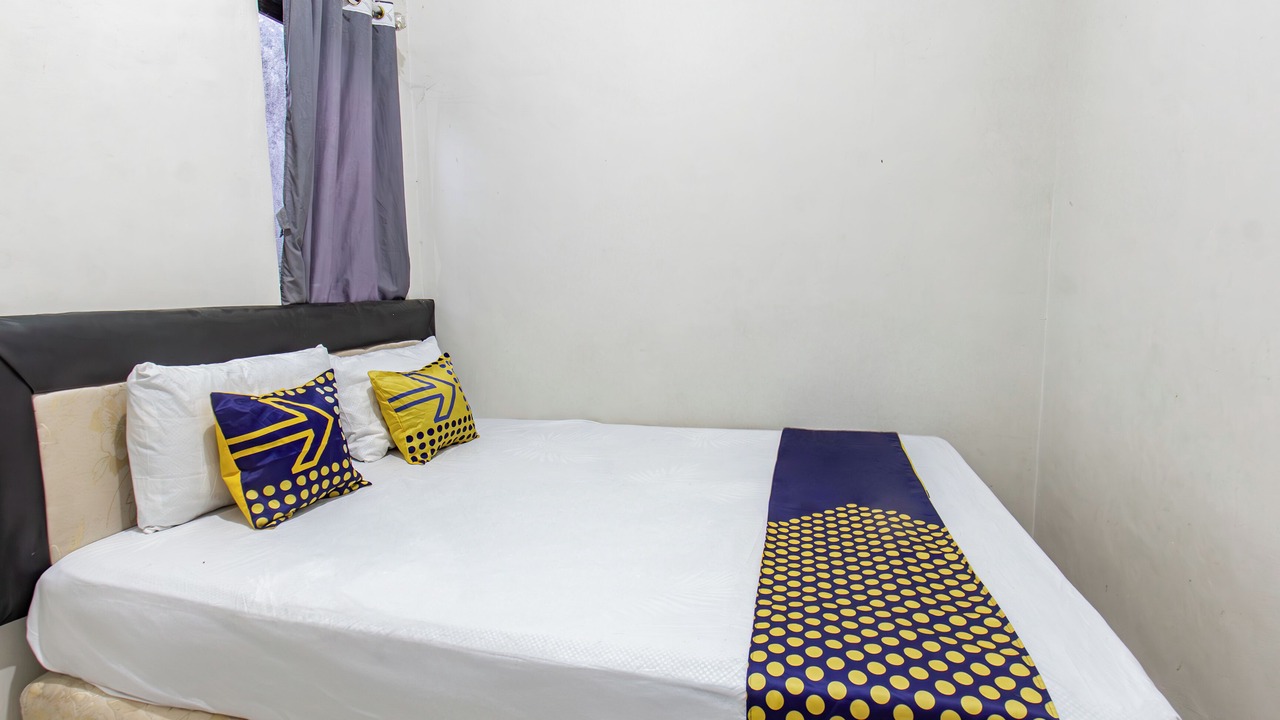 Photo of Bedroom in Tanjung