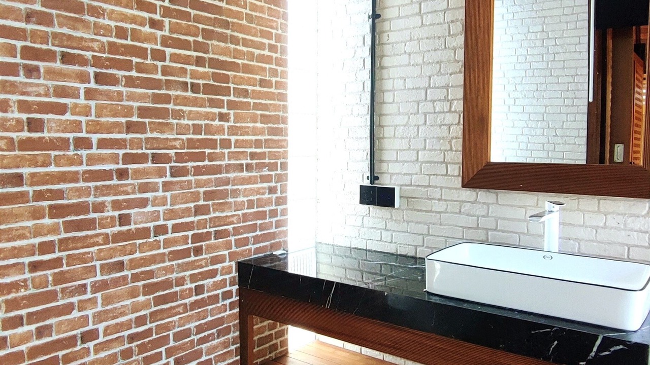 Photo of Bathroom in Mumbul