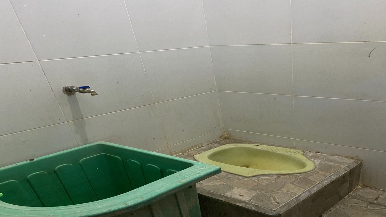 Photo of Bathroom in Kecamatan Janapria