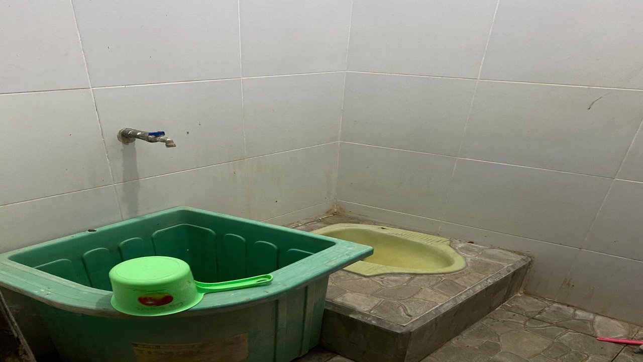 Photo of Bathroom in Kecamatan Janapria
