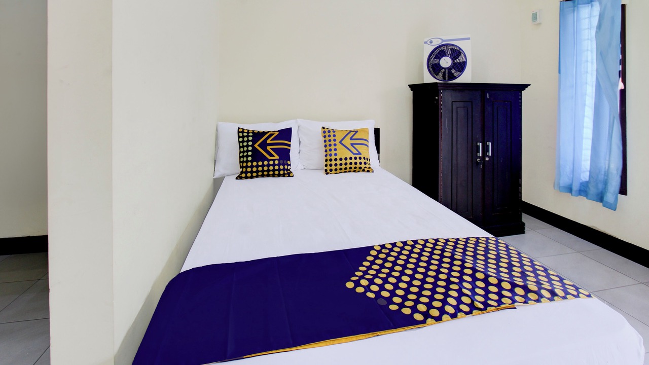 Photo of Bedroom in Tanjung