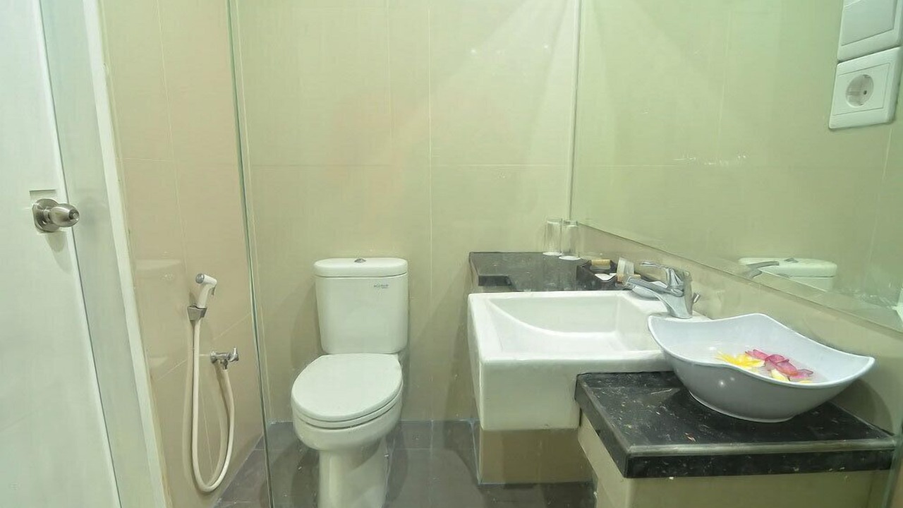Photo of Bathroom in Sunset Road