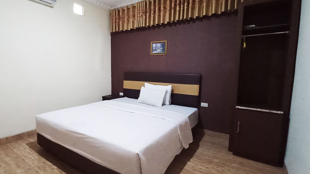 Photo of Bedroom in Metro
