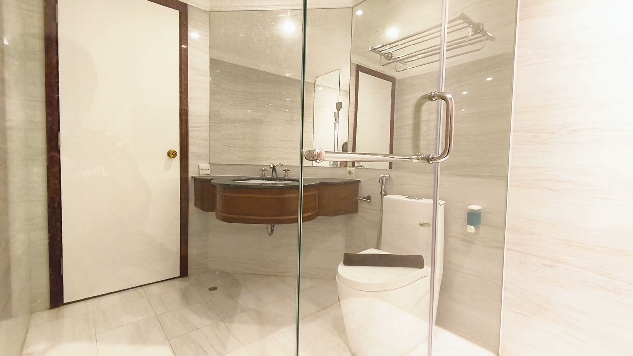 Photo of Bathroom in Surabaya