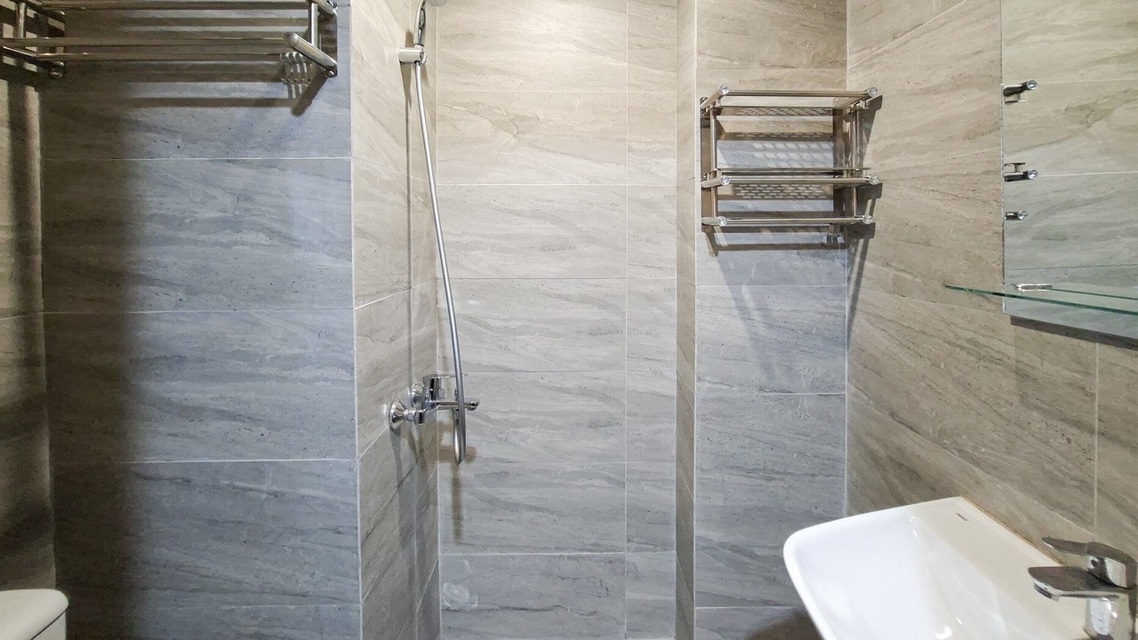 Photo of Bathroom in Panunggangan Utara