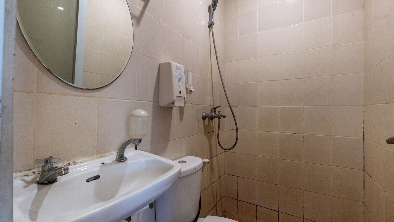 Photo of Bathroom in Gambir