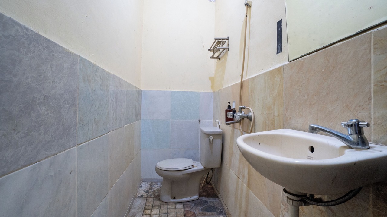 Photo of Bathroom in Kebayoran Lama