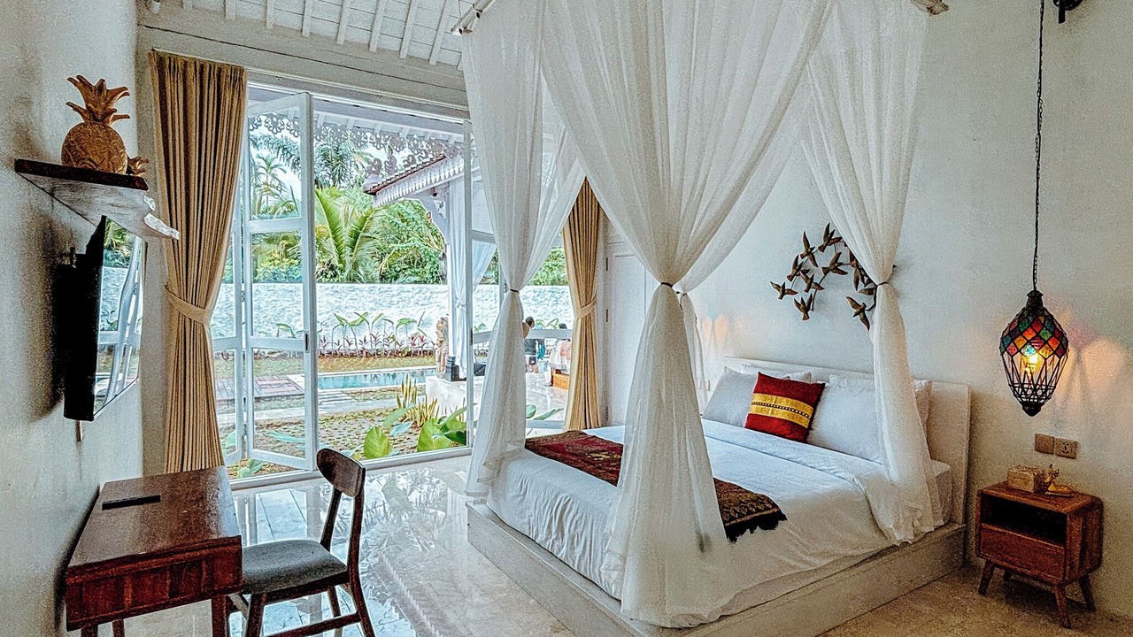 Photo of Outdoor in Selat
