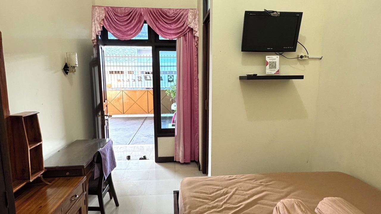 Photo of Bedroom in Colomadu
