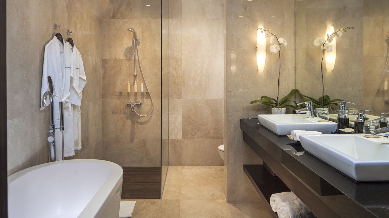 Photo of Bathroom in Petitenget