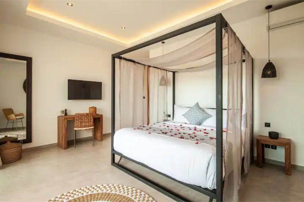 Photo of Bedroom in Drupadi