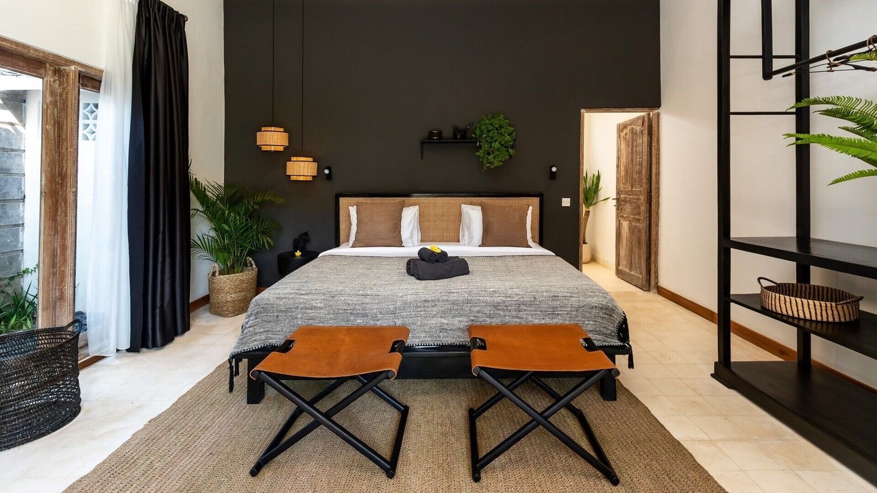 Photo of Bedroom in Drupadi