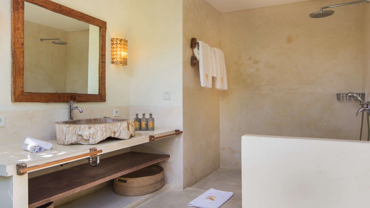 Photo of Bathroom in Drupadi