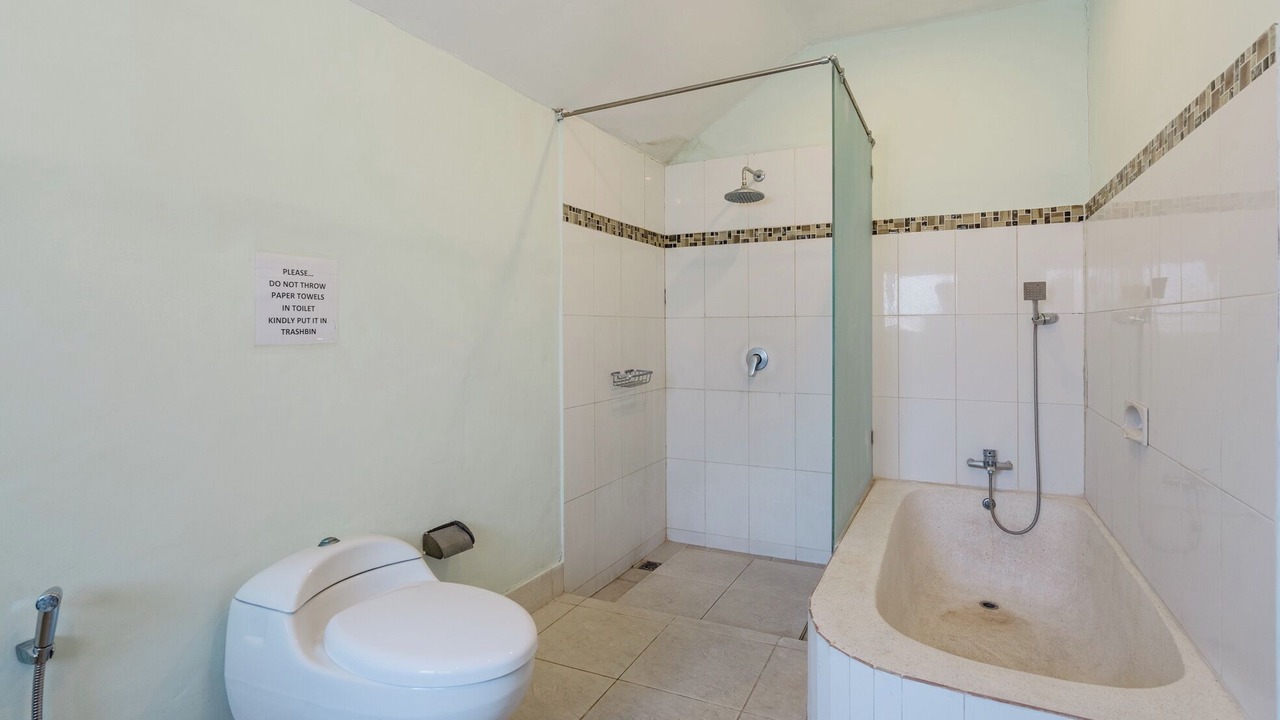 Photo of Bathroom in Sunset Road