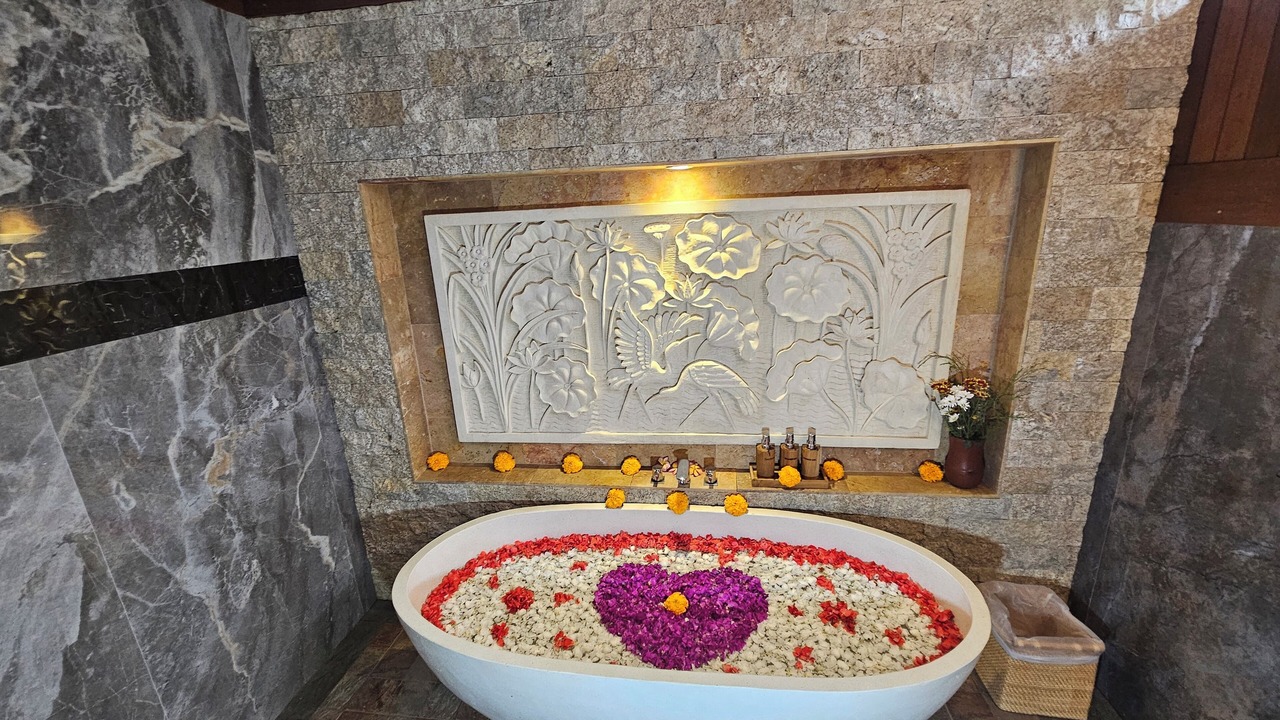 Photo of Bathroom in Kedewatan