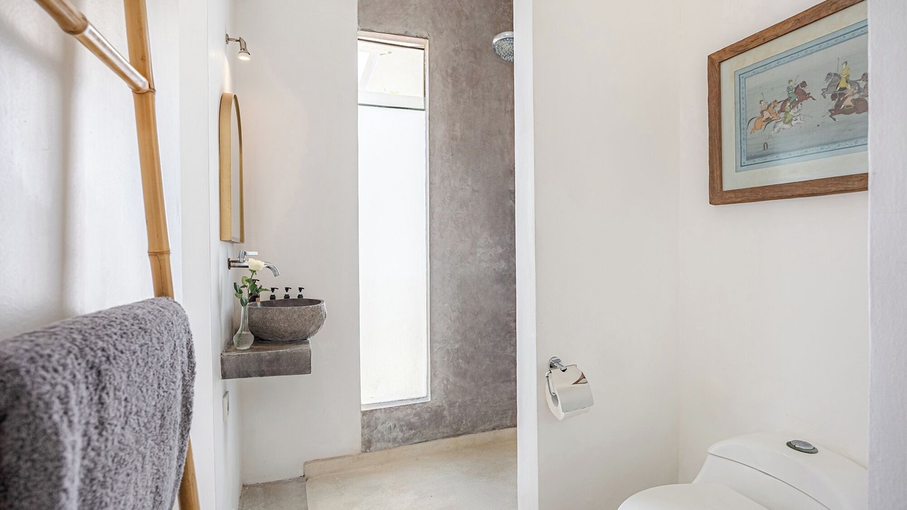 Photo of Bathroom in Dyanapura