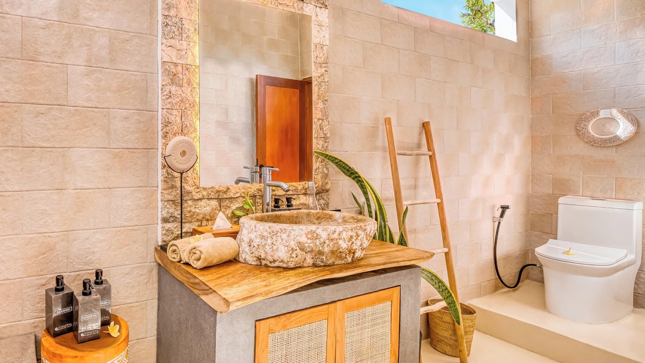 Photo of Bathroom in Laksmana