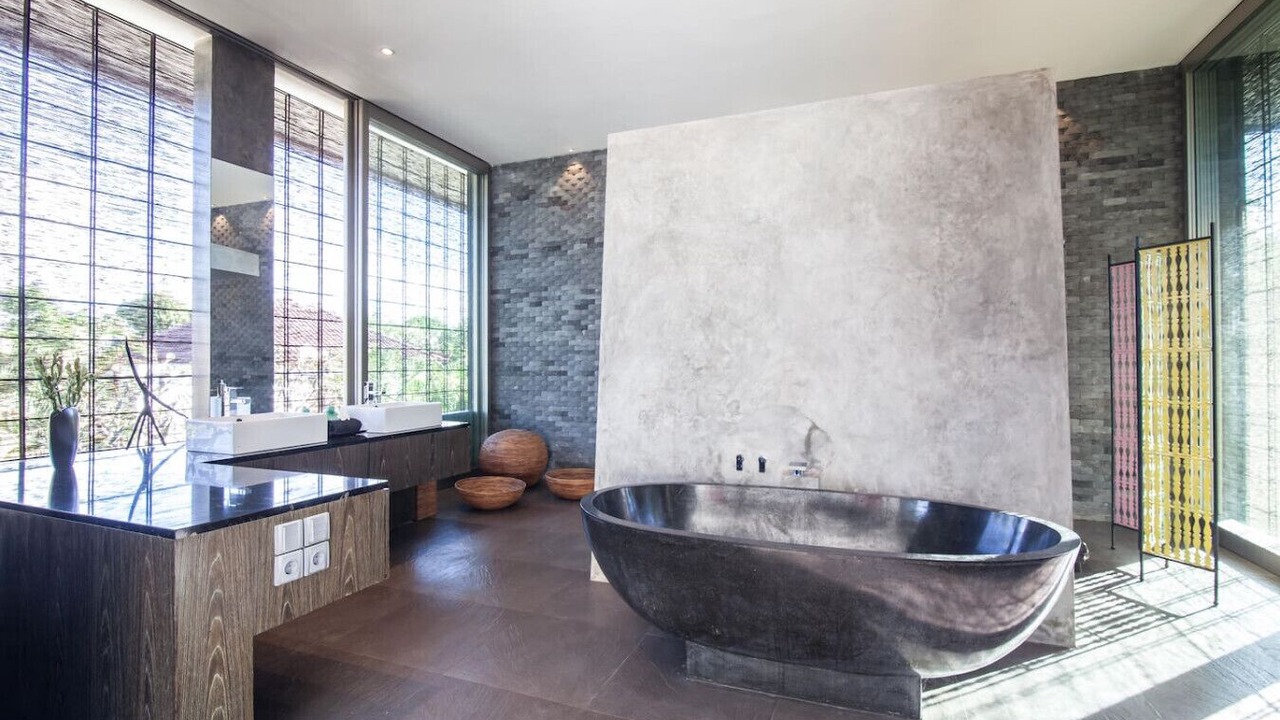 Photo of Bathroom in Dyanapura