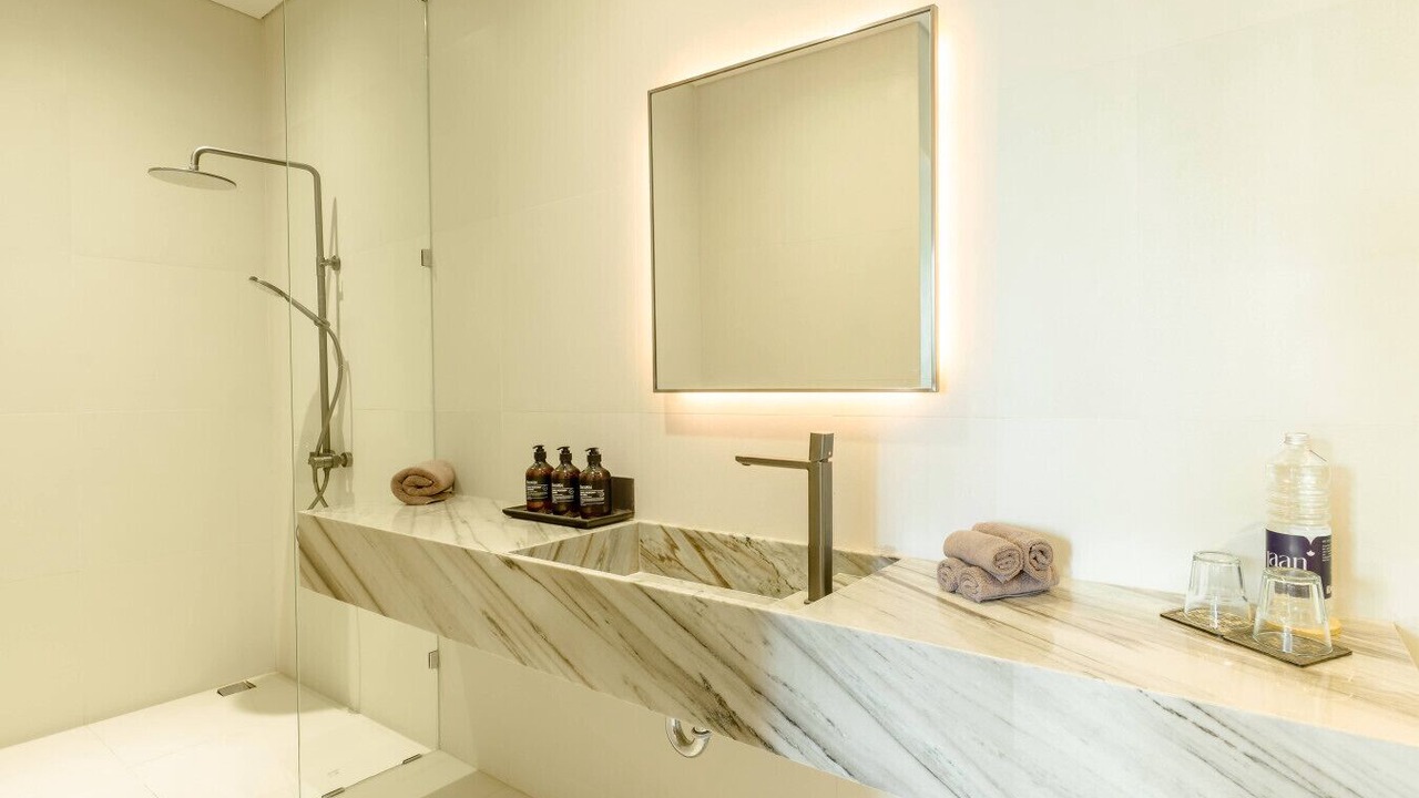 Photo of Bathroom in Sunset Road