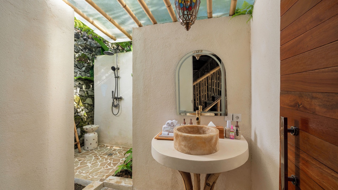 Photo of Bathroom in Mambal