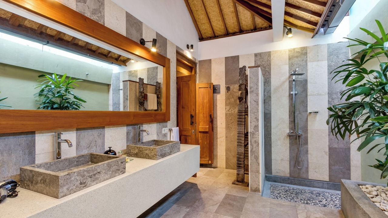 Photo of Bathroom in Drupadi