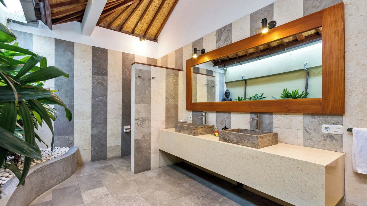 Photo of Bathroom in Drupadi