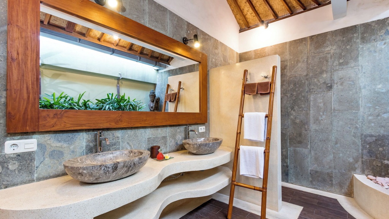 Photo of Bathroom in Drupadi