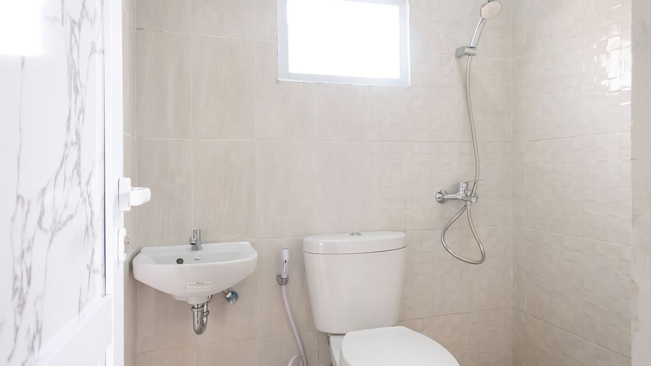 Photo of Bathroom in Cisarua
